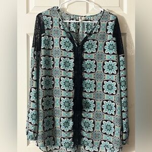 Elegant Women's Floral Blouse in Black and Green